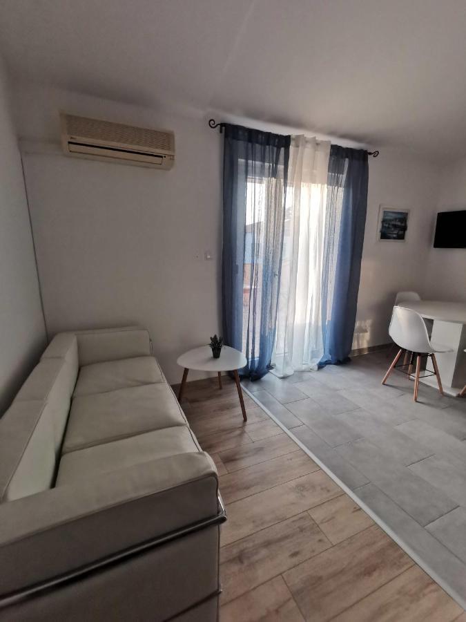 Apartmani Viktorija Fažana Dış mekan fotoğraf