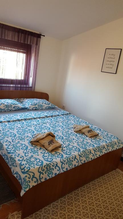 Apartmani Viktorija Fažana Dış mekan fotoğraf