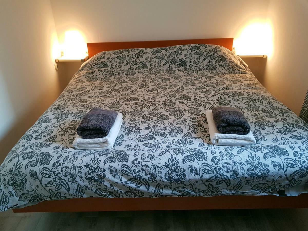 Apartmani Viktorija Fažana Dış mekan fotoğraf